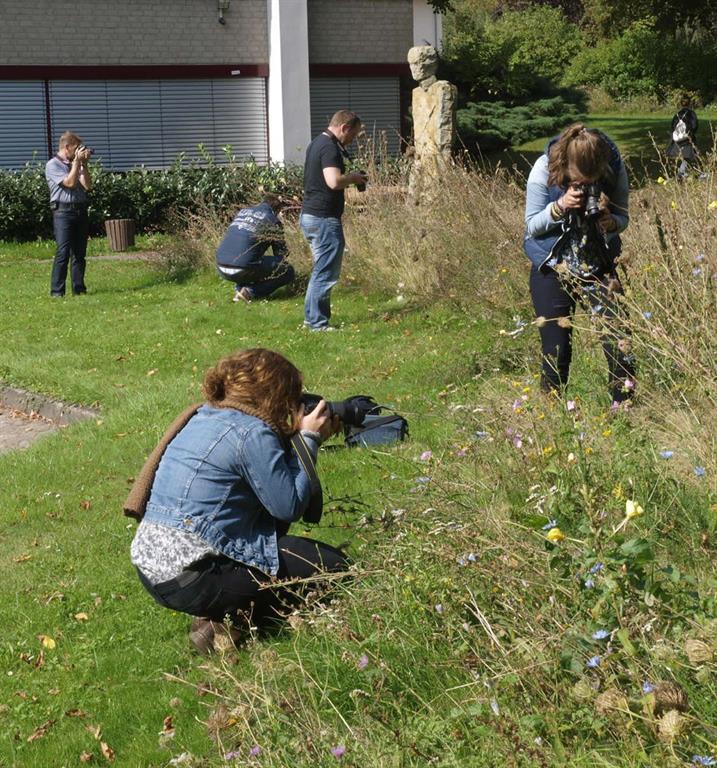 Gruppe fotografierender Personen